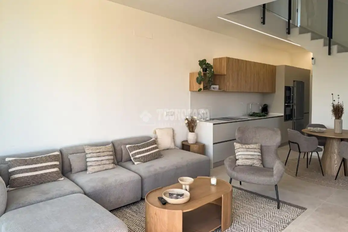Sala d'estar de Casa adosada en venda en Vera amb Jardí privat, Terrassa i Piscina