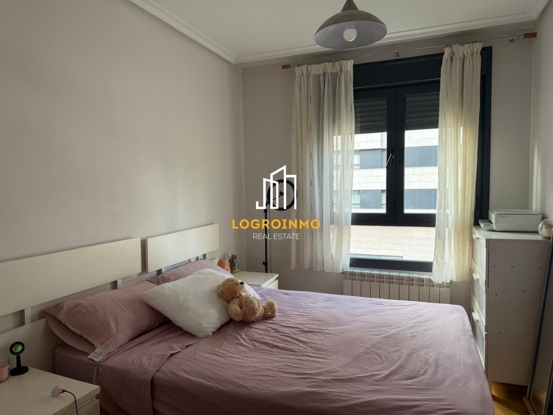 Bedroom of Flat for sale in  Logroño  with Heating, Terrace and Storage room