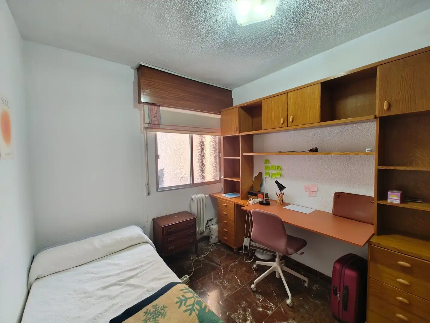 Bedroom of Flat for rent in Granada  with Air Conditioner, Heating and Furnished