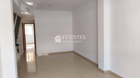 Foto 3 de Casa adosada en venda a Garbinet - Parque de las Avenidas, Alicante