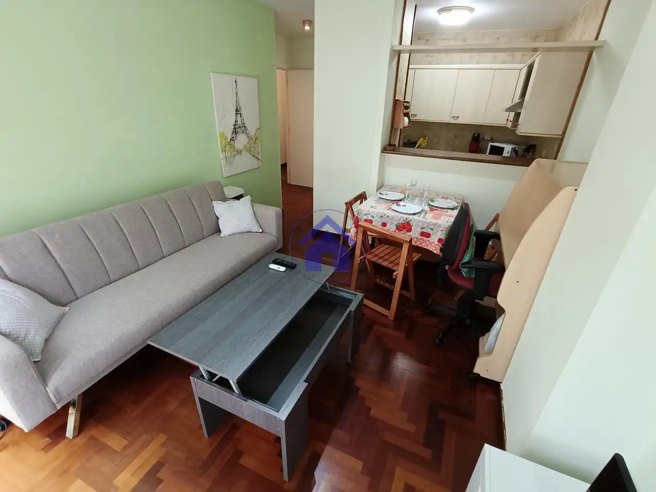 Sala de estar de Piso de alquiler en Vigo  con Calefacción, Parquet y Amueblado