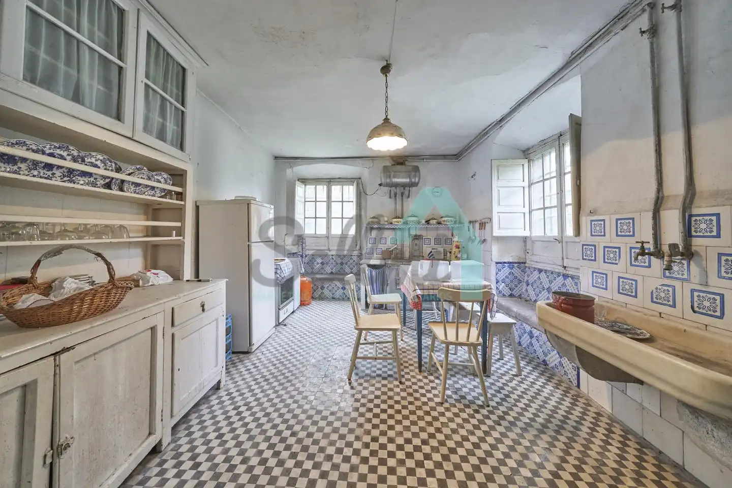 Cocina de Casa o chalet en venta en Oviedo  con Jardín privado, Parquet y Terraza