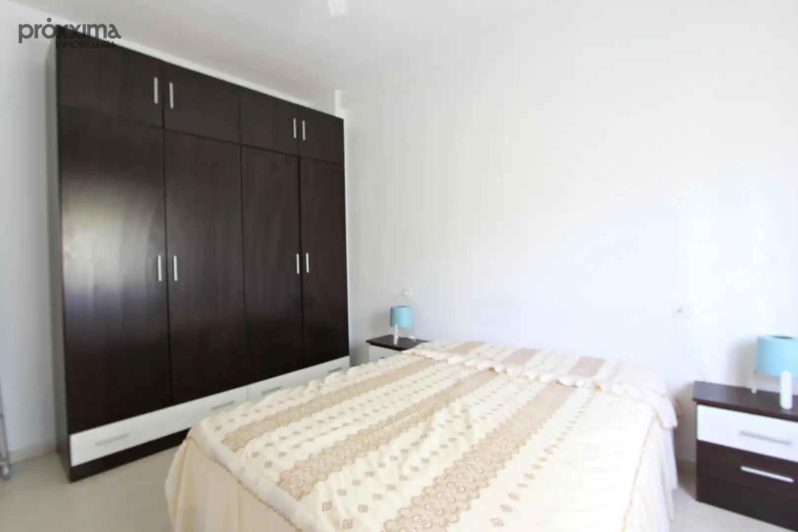 Habitación de Piso en venta en Sevilla con Aire acondicionado y Balcón