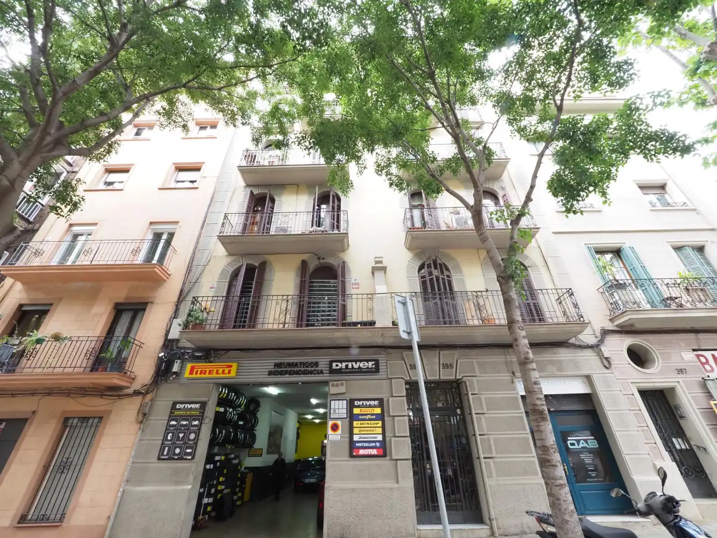 Vista exterior de Piso en venta en  Barcelona Capital