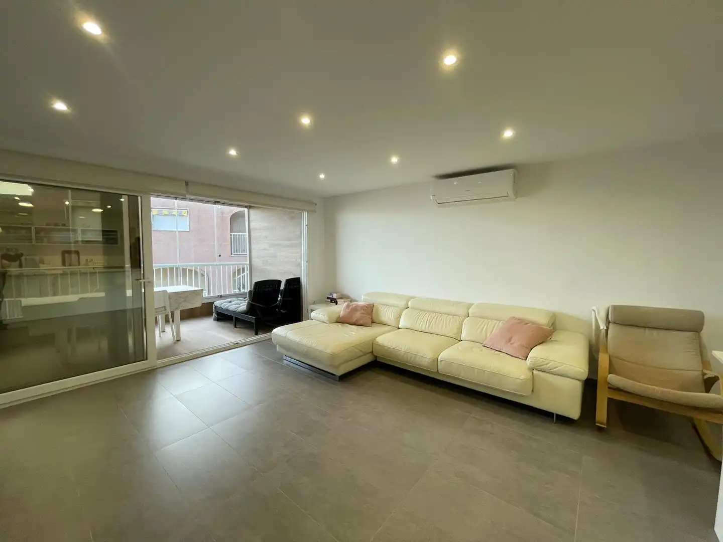 Apartments for rent to own in El Faro