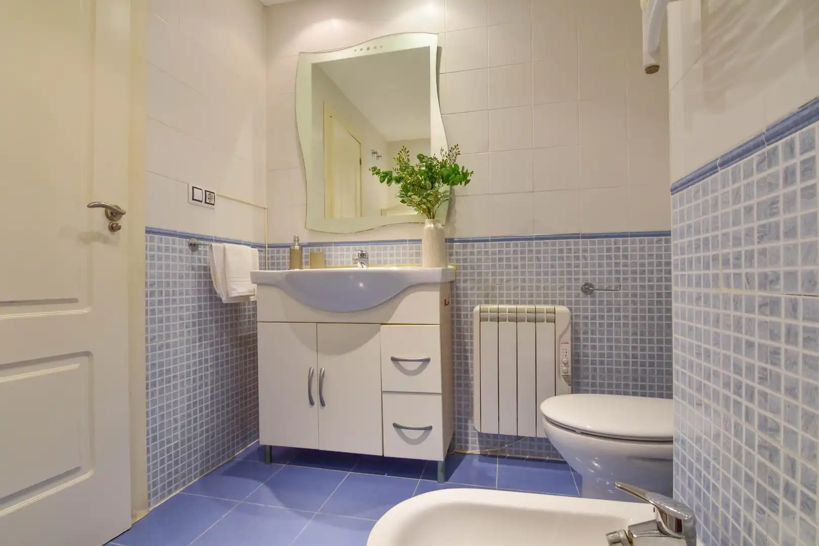 Baño de Piso de alquiler en Puçol con Aire acondicionado, Jardín privado y Terraza