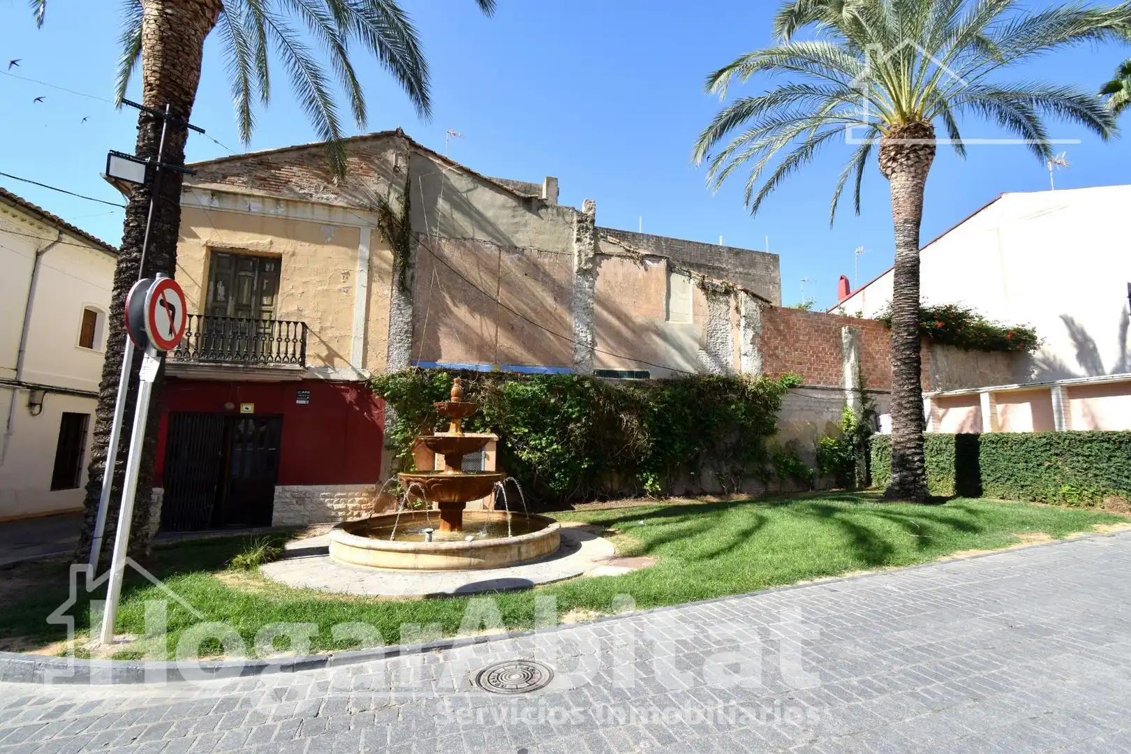 Exterior view of Houses for sale in Catarroja  with Terrace