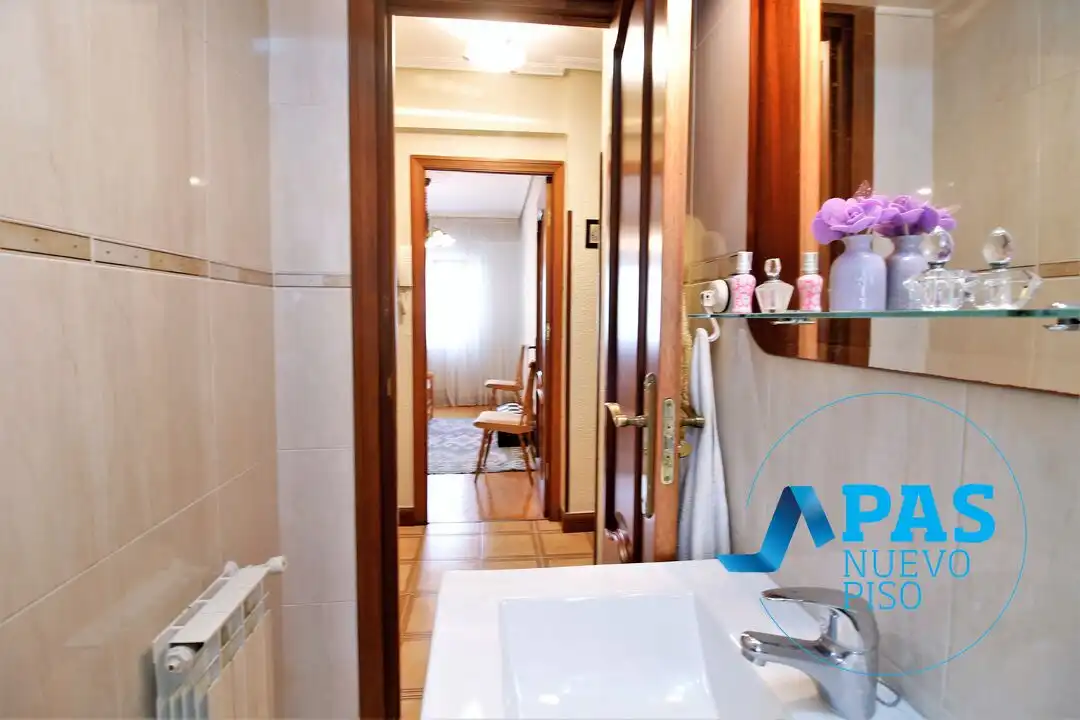 Baño de Piso en venta en Camargo con Calefacción y Amueblado