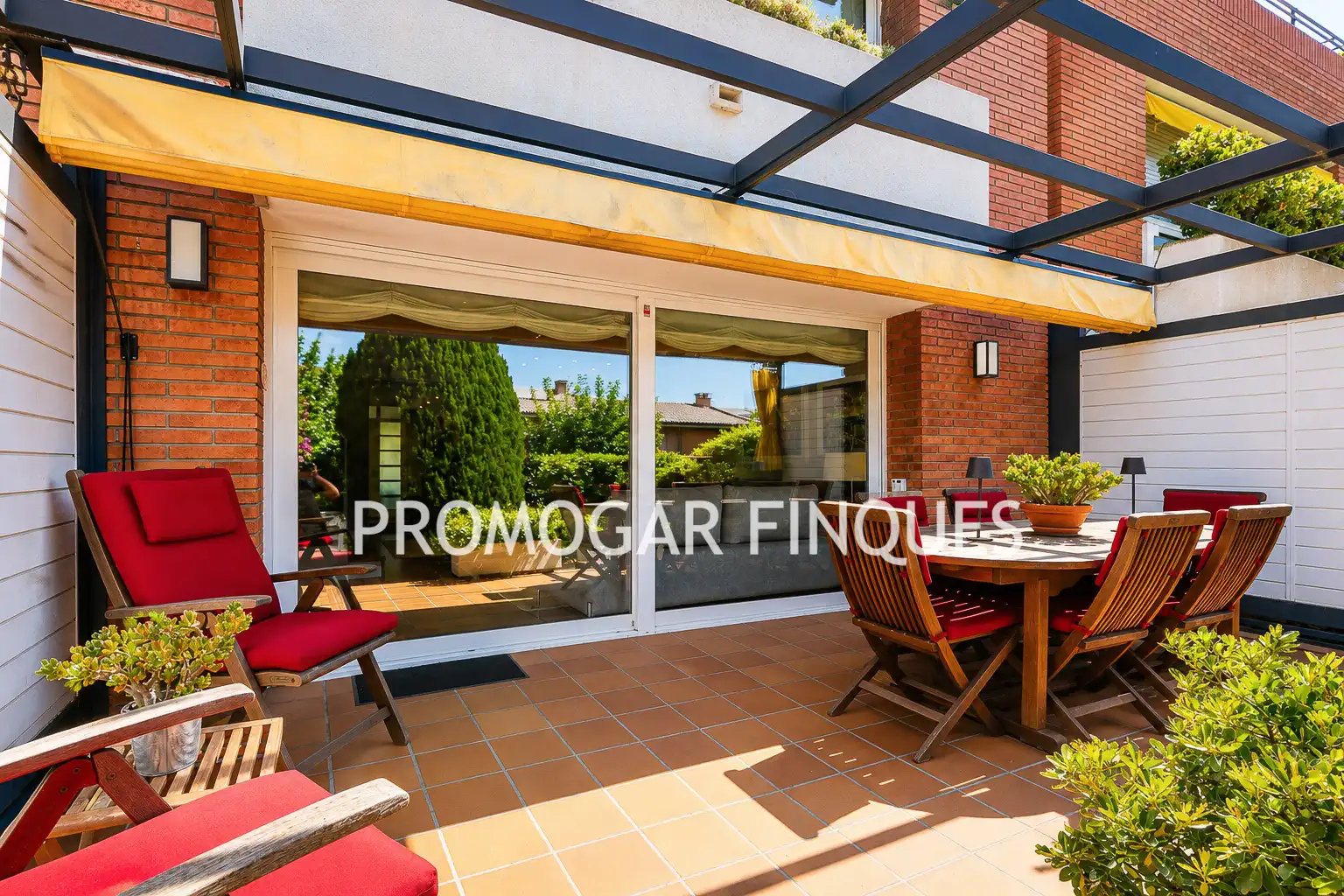 Terrasse von Maisonette zum Verkauf in Sant Feliu de Llobregat mit Klimaanlage, Heizung und Privatgarten
