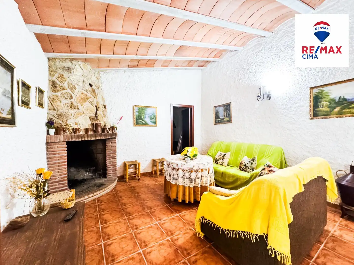 Sala de estar de Casa o chalet en venta en Cuevas del Campo con Terraza y Amueblado