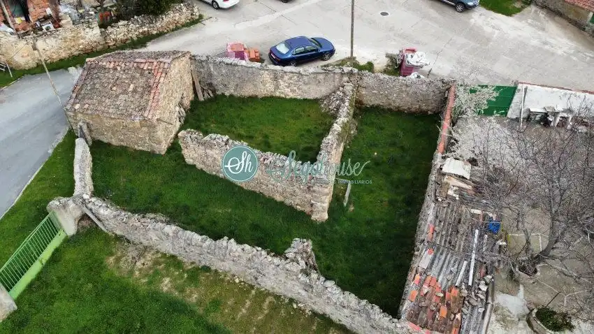 Houses for sale in Santiuste de Pedraza