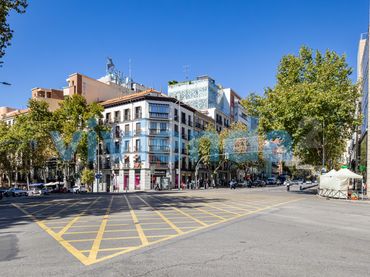 Pis amb ascensor en venda a Princesa