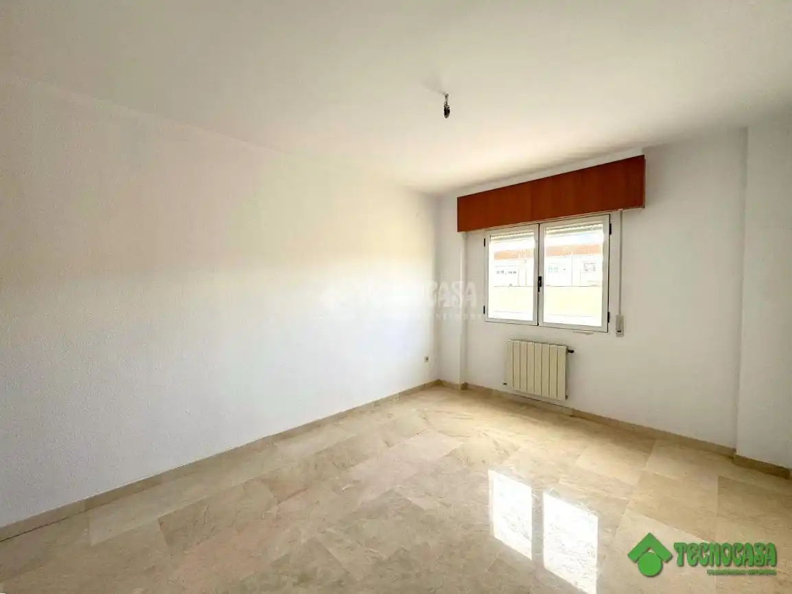 Habitación de Piso en venta en Pozo Cañada con Calefacción y Terraza