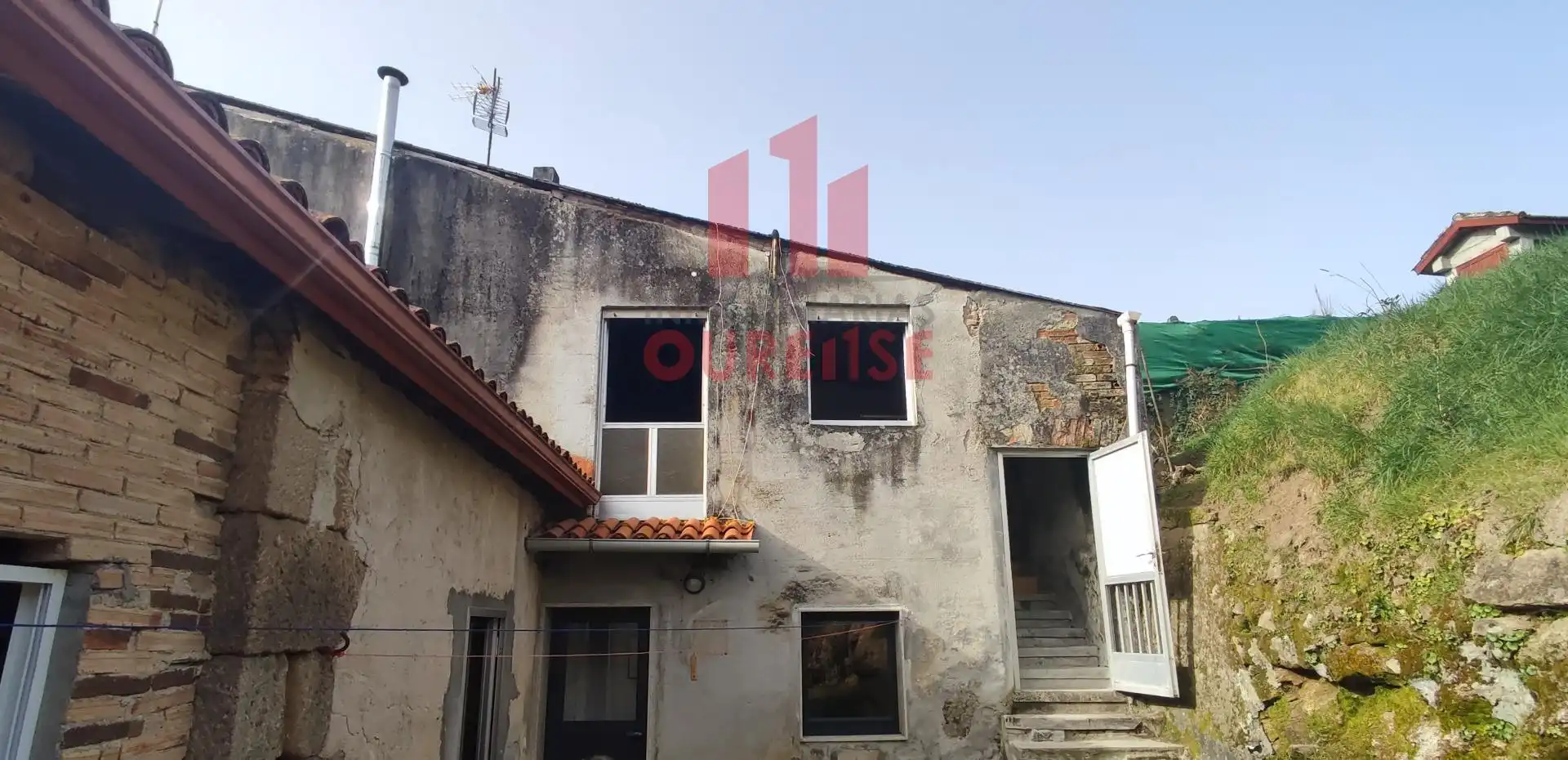 Vista exterior de Casa o xalet en venda en Baños de Molgas amb Calefacció, Jardí privat i Moblat