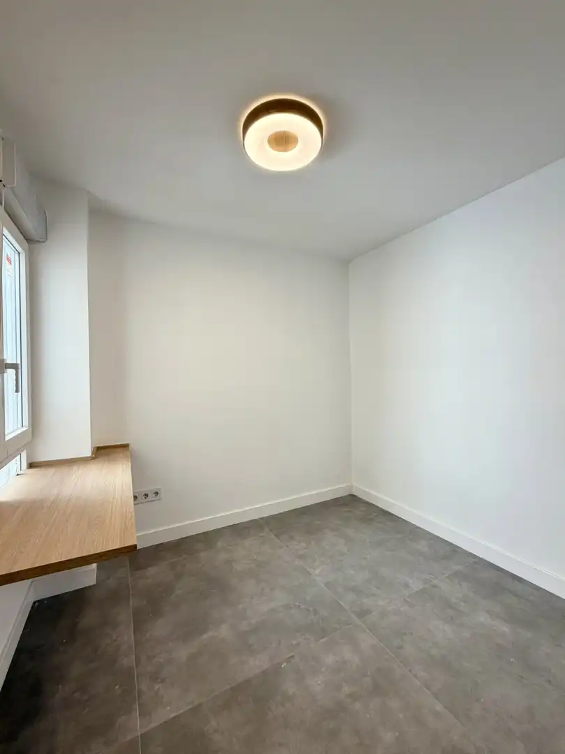 Wohnung zum Verkauf in Alcoy / Alcoi mit Klimaanlage und Terrasse