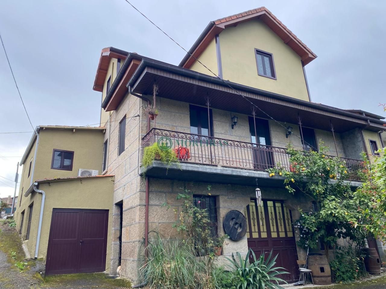 Exterior view of Single-family semi-detached for sale in Coles  with Heating, Private garden and Furnished