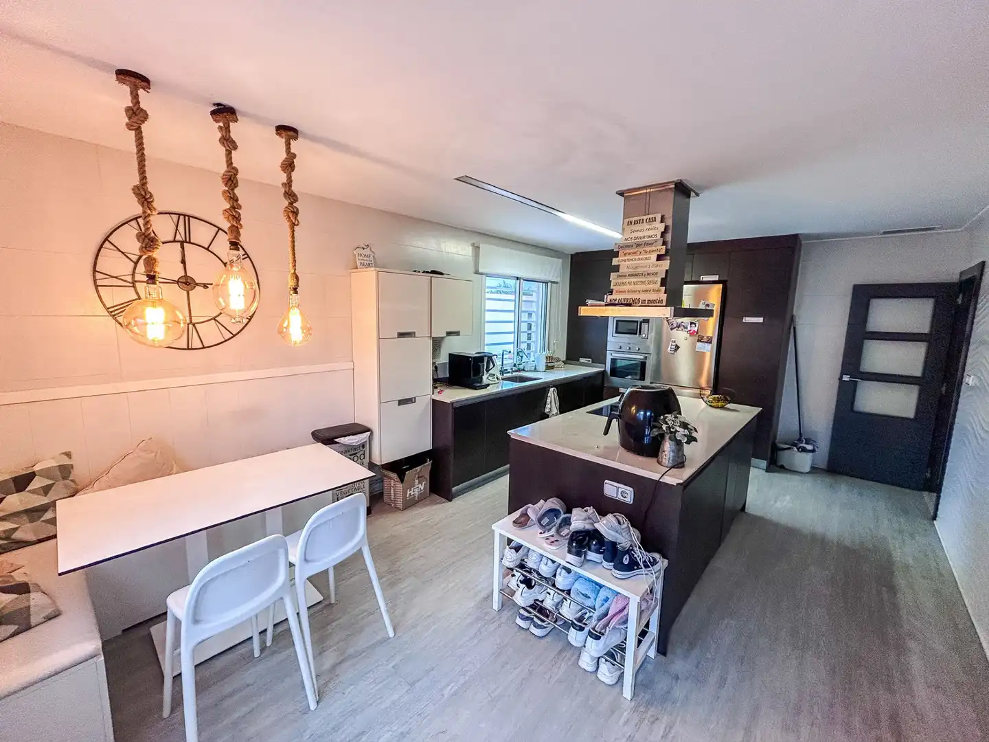 Cocina de Casa o chalet en venta en Crevillent con Aire acondicionado, Calefacción y Jardín privado