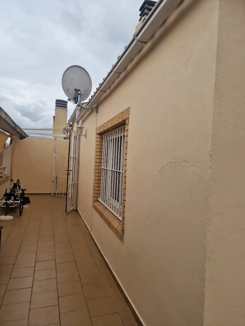 Vista exterior de Ático en venta en Villena con Aire acondicionado, Calefacción y Parquet