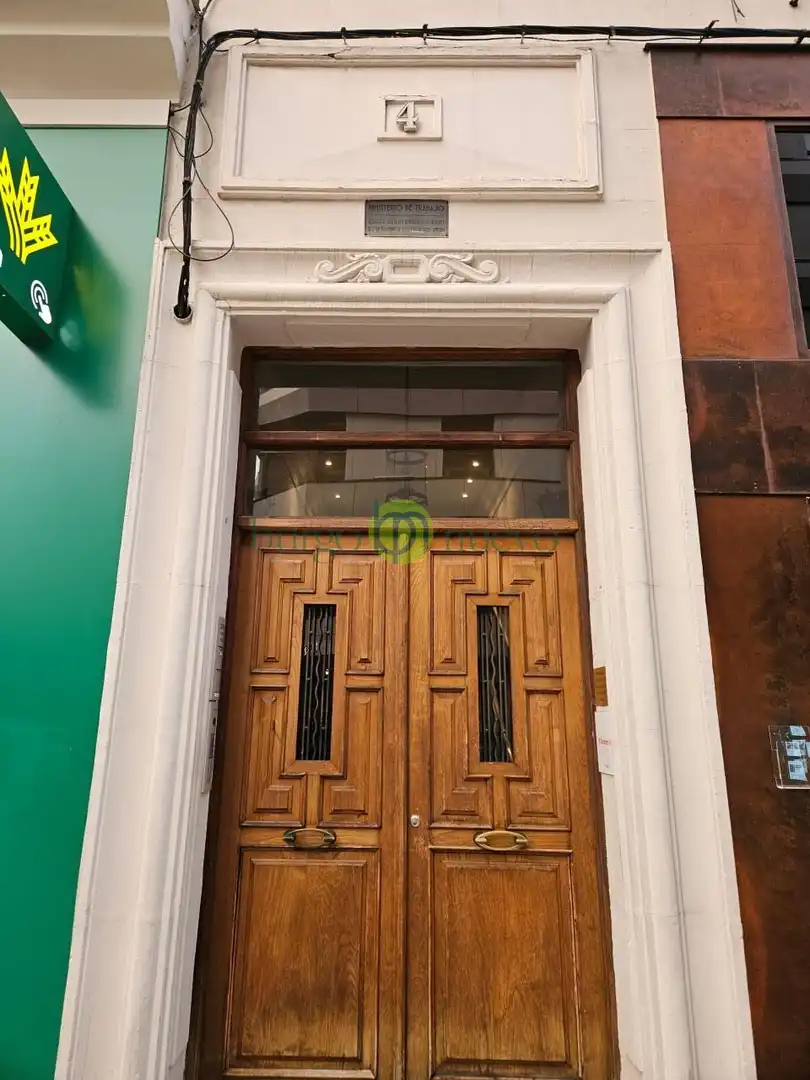 Exterior view of Office for rent in León Capital   with Heating