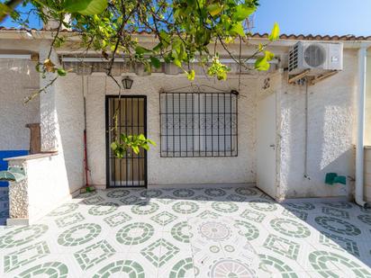 Exterior view of House or chalet for sale in Torrevieja  with Air Conditioner and Terrace