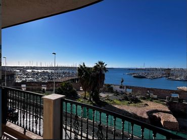 Flat with lift for sale in Centro