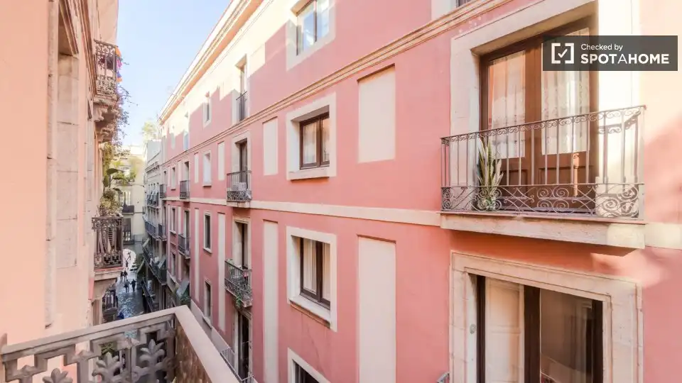 Appartamento con terrazza in affitto a Ciutat Vella, imagen 6