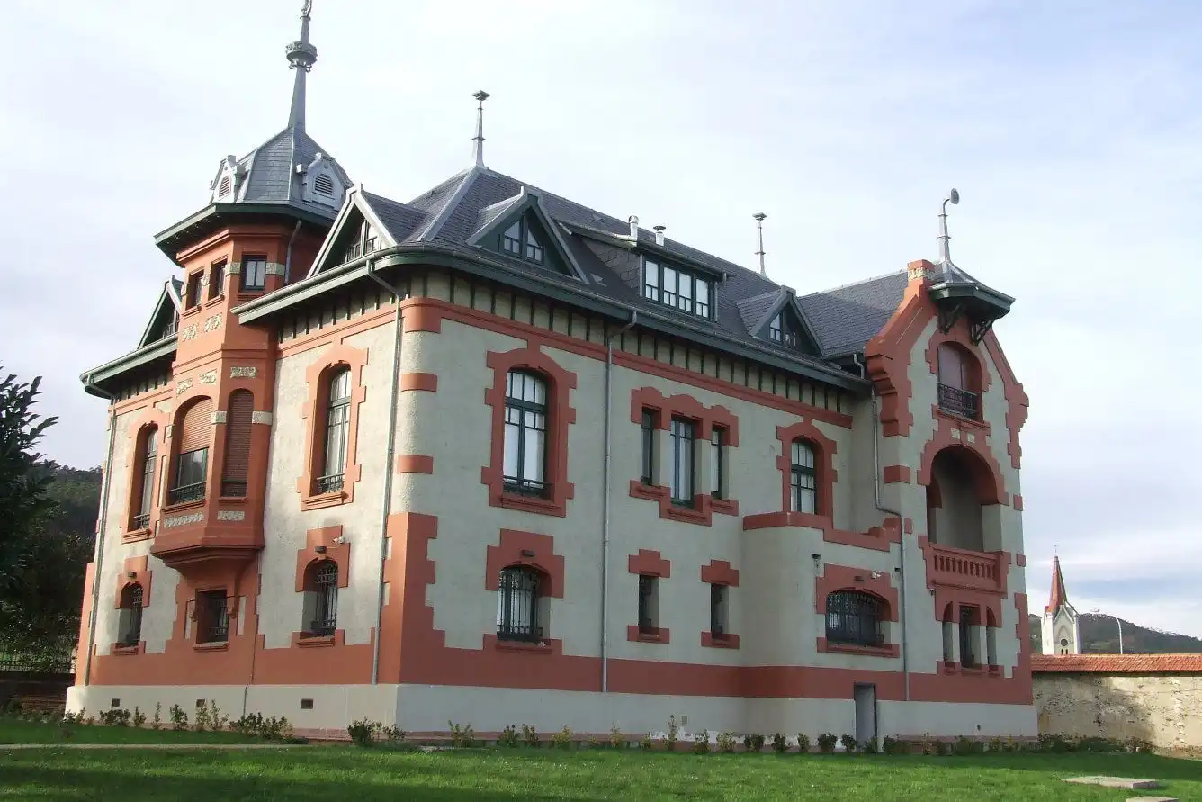 Vista exterior de Casa o chalet en venta en Valdés - Luarca con Jardín privado