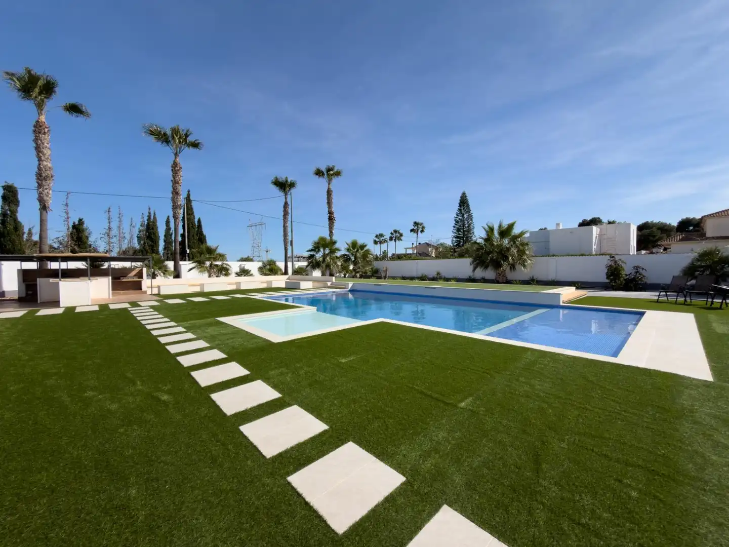Piscina de Casa o xalet en venda en Los Montesinos amb Aire condicionat, Calefacció i Jardí privat