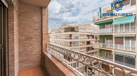 Foto 2 de Piso en venta en Pajaritos, Granada Capital