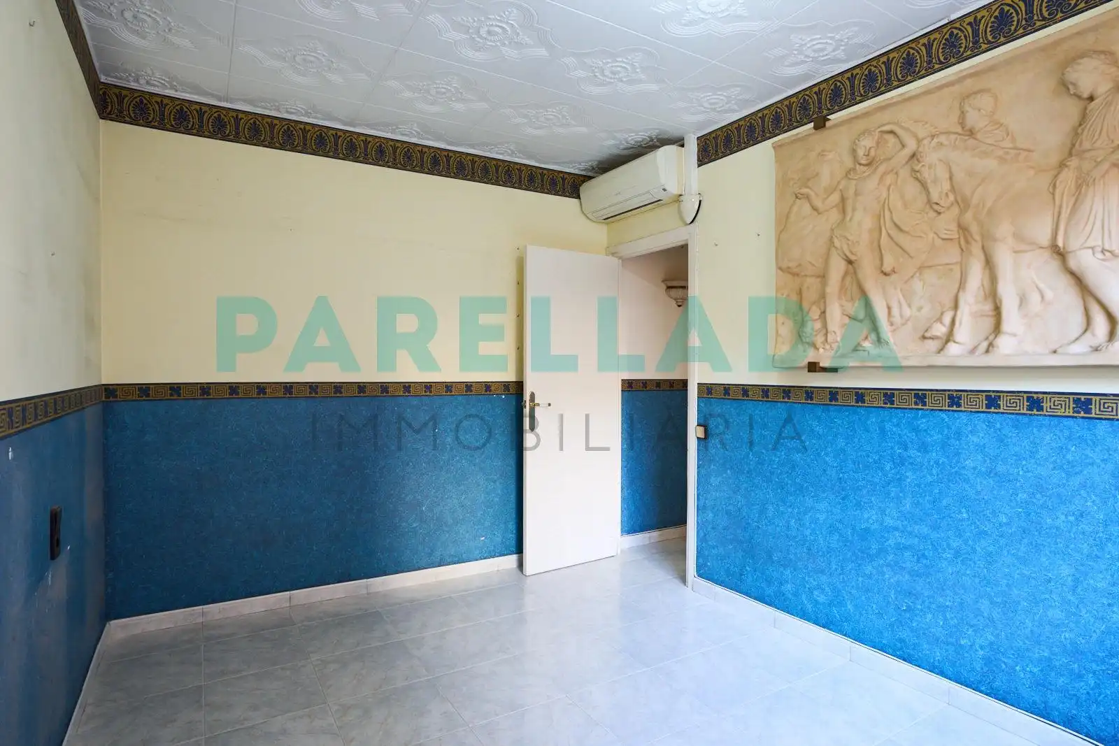 Bedroom of Flat for sale in Badalona  with Air Conditioner and Balcony