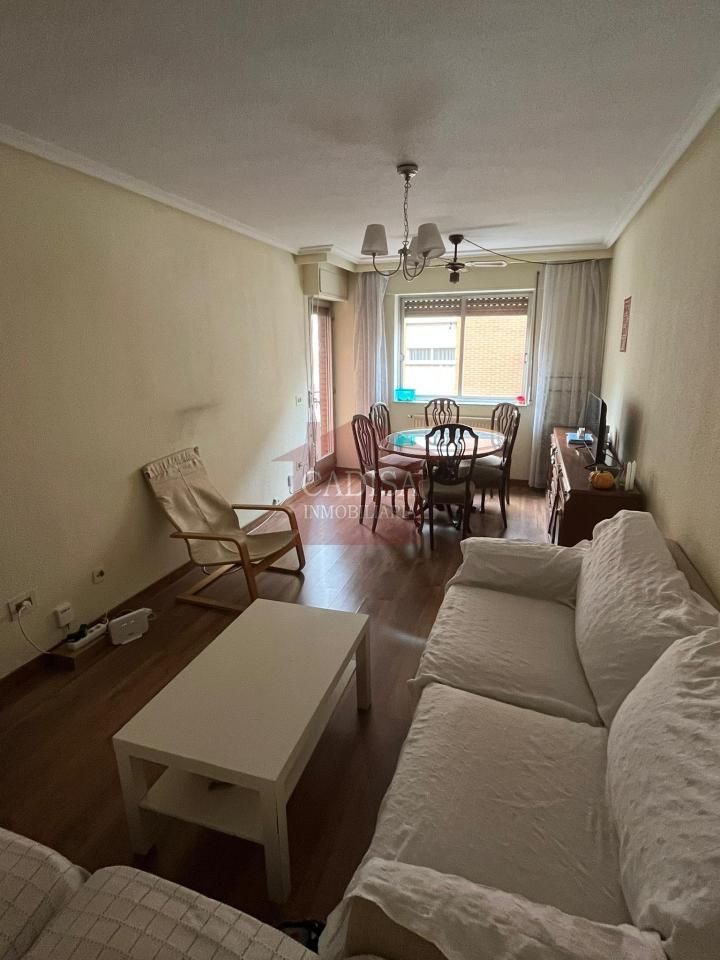 Piso para compartir en C/ JUAN PICORNELL, Carmelitas, San Bernardo - Carmelitas - Campus