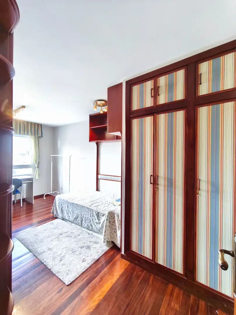 Bedroom of Flat for rent in Santiago de Compostela   with Heating and Furnished