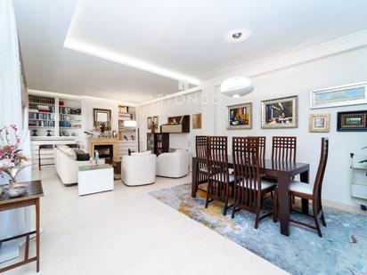 Dining room of Flat for sale in  Madrid Capital  with Terrace, Swimming Pool and Balcony