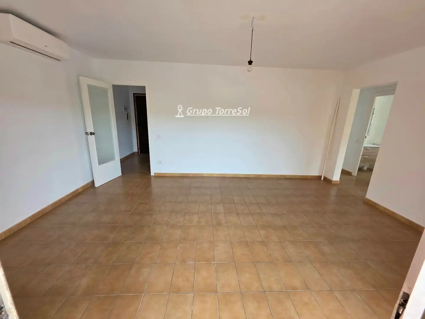 Comedor de Piso en venta en Torredembarra con Aire acondicionado, Calefacción y Terraza