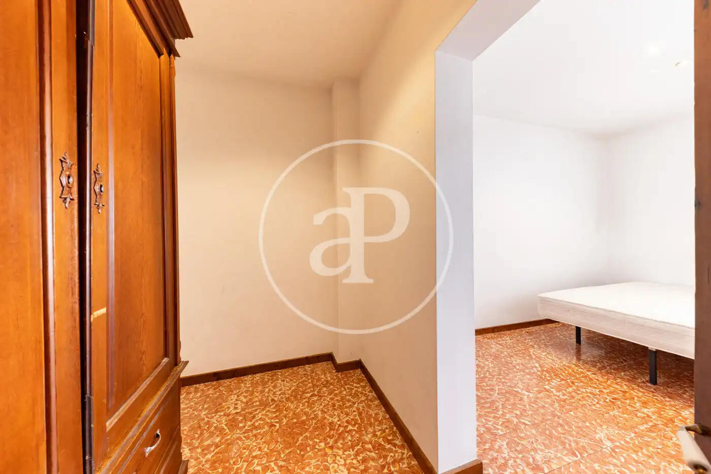 Casa aparellada en venda a Ponent, imagen 9