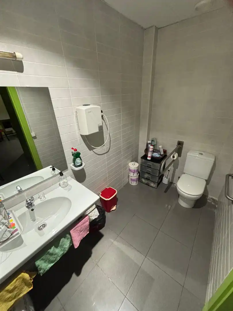 Bathroom of Commercial properties for sale in Sevilla  with Air Conditioner