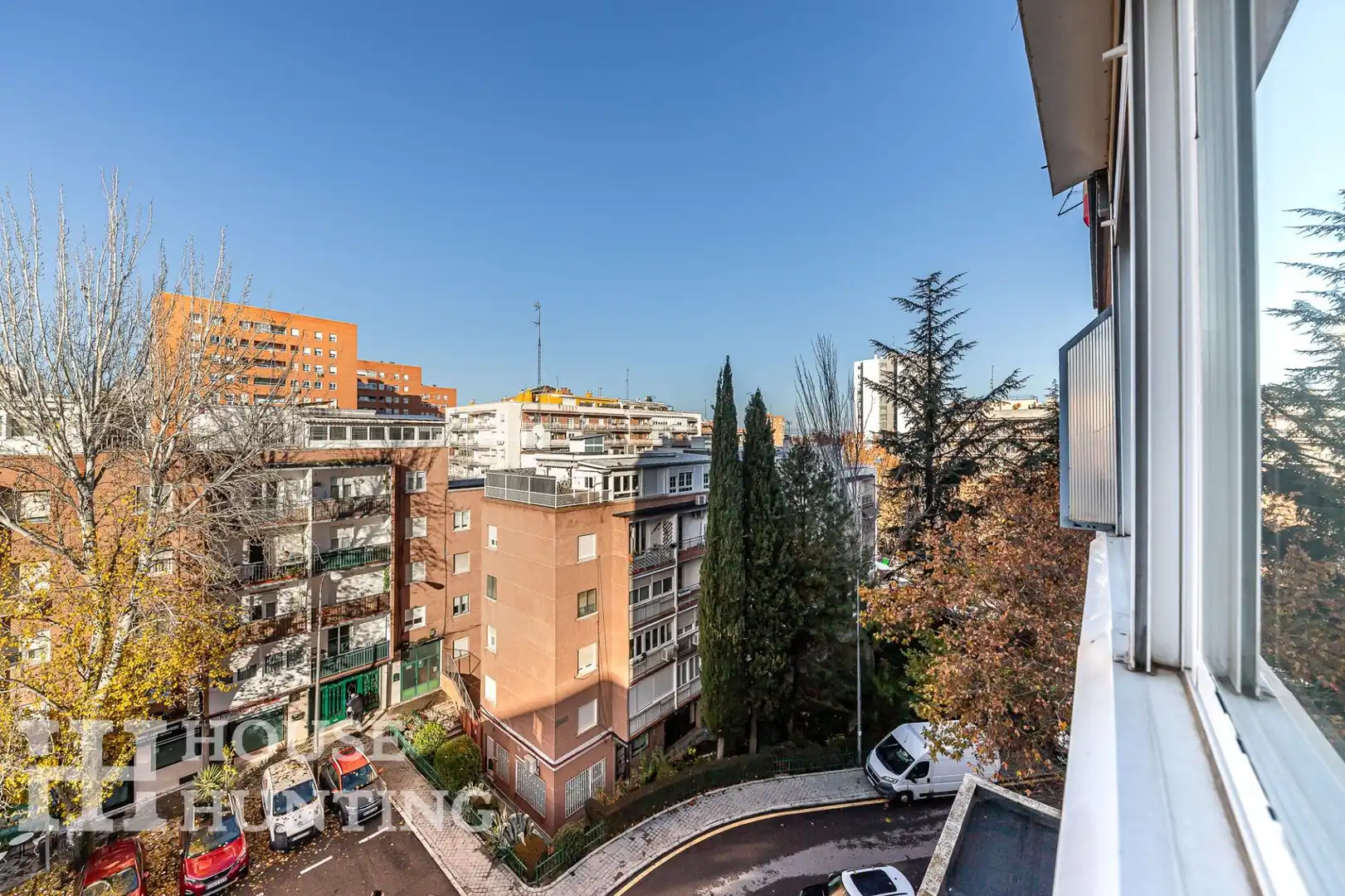 Vista exterior de Piso en venta en Madrid con Calefacción
