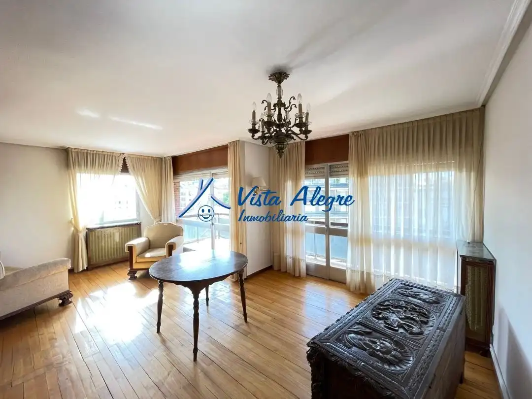 Sala de estar de Piso en venta en Haro con Calefacción, Terraza y Trastero