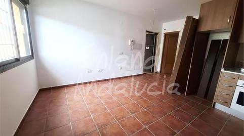 Foto 3 de Apartament en venda a Alcaucín, Málaga