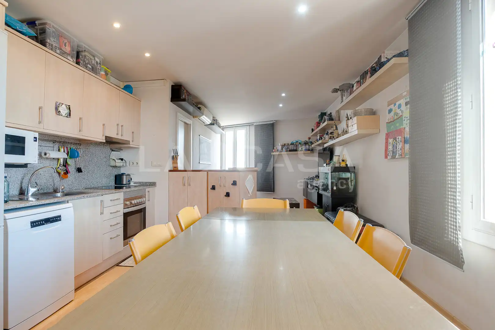 Kitchen of Flat for sale in  Barcelona Capital  with Heating
