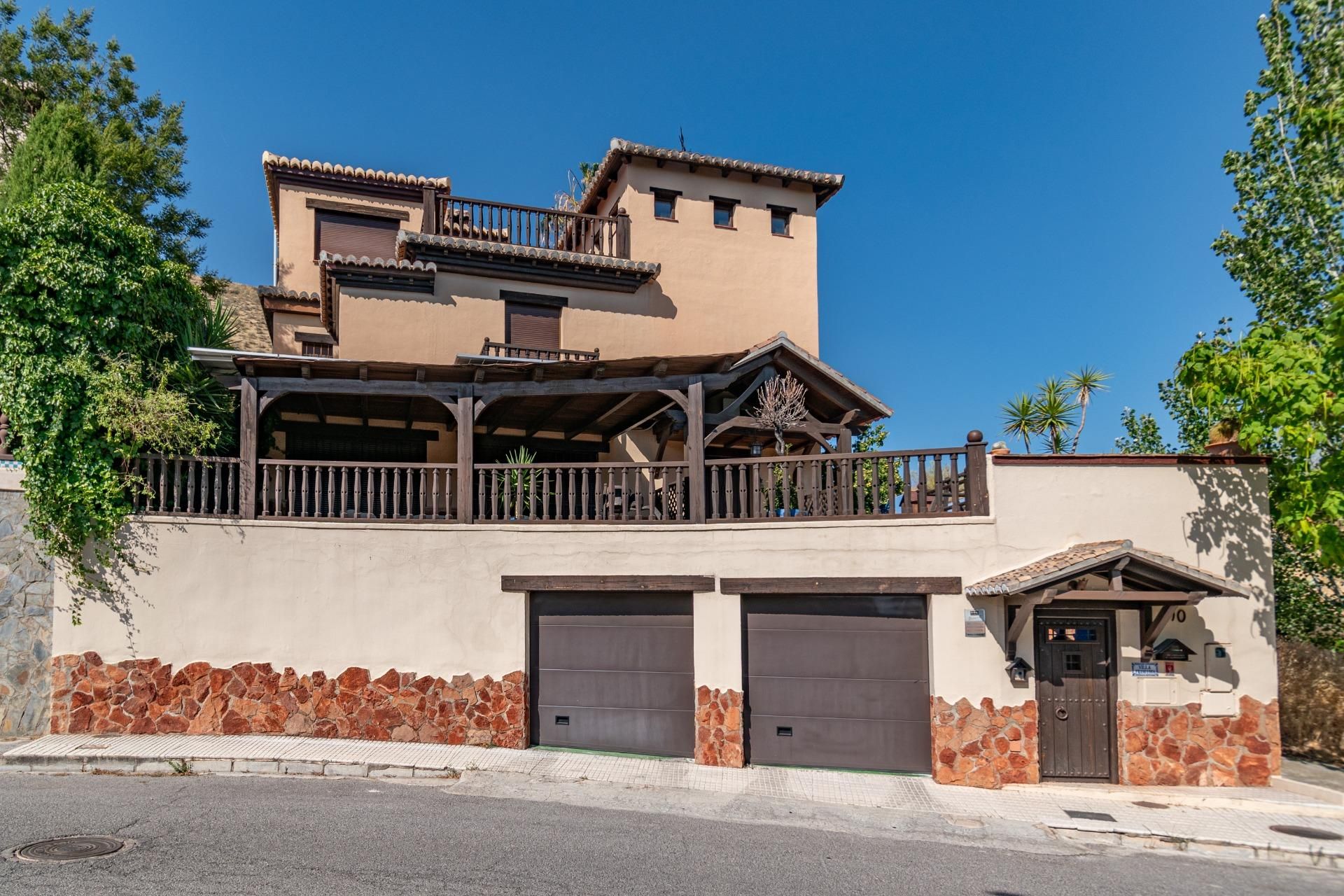 Exterior view of House or chalet for sale in Cenes de la Vega  with Air Conditioner, Heating and Private garden