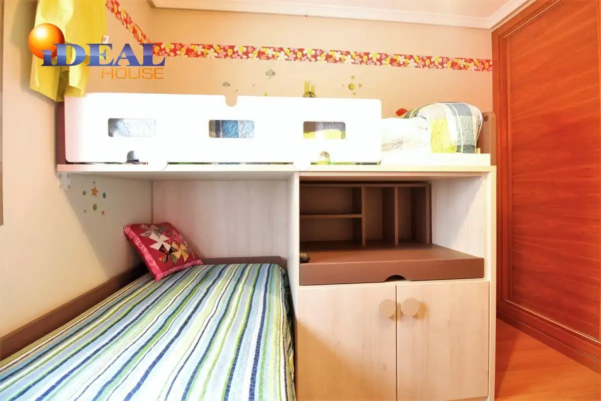 Bedroom of Flat for rent in Maracena  with Heating, Terrace and Furnished