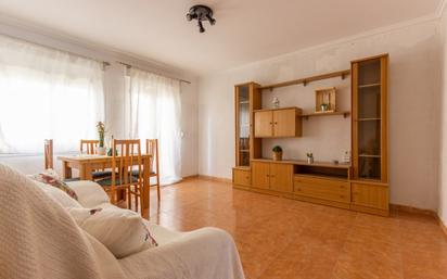 Dormitori de Pis en venda en Elda amb Balcó