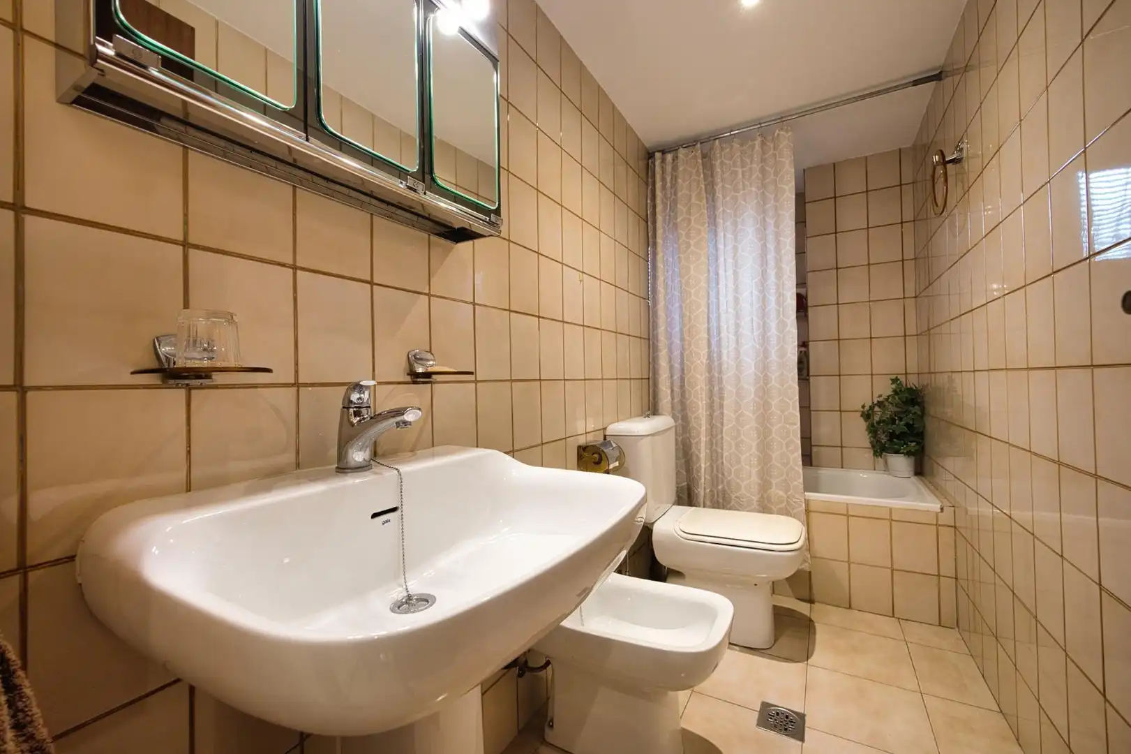 Bathroom of Flat for sale in Alicante / Alacant  with Air Conditioner, Private garden and Balcony