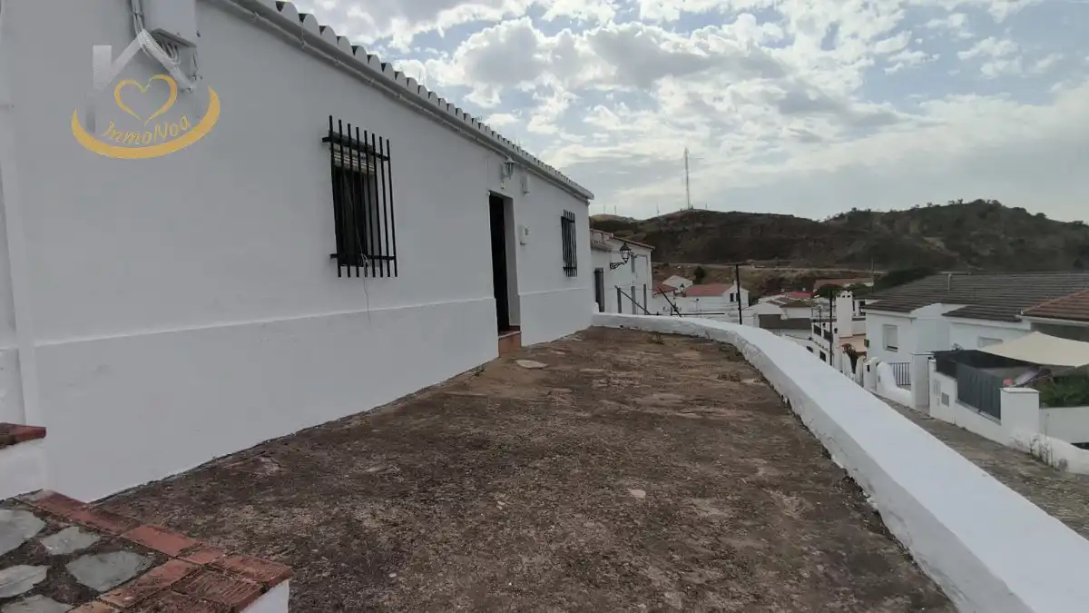 Vista exterior de Casa o xalet en venda en Sanlúcar de Guadiana amb Jardí privat, Terrassa i Moblat