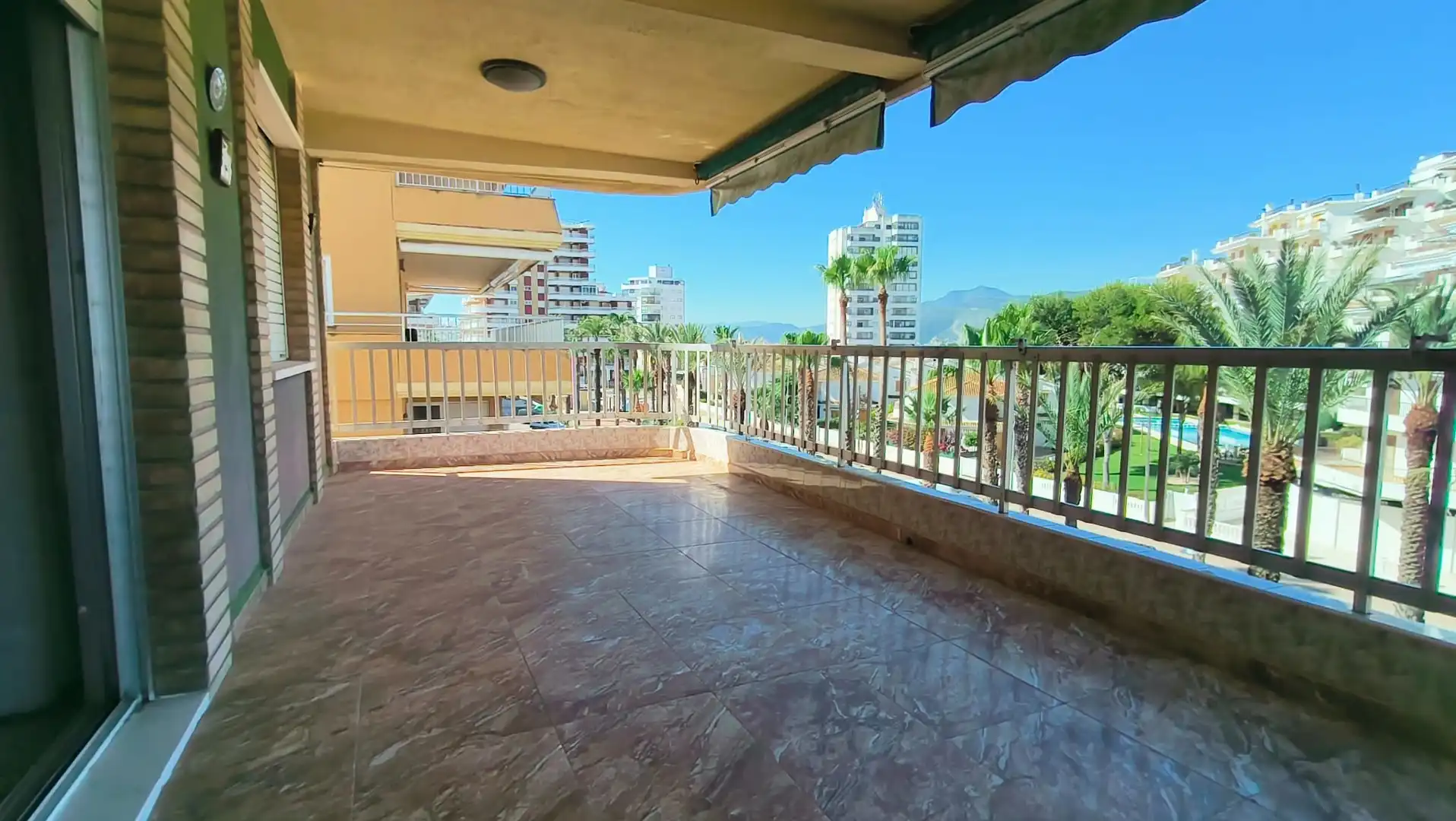 Exterior view of Flat for sale in Carlet  with Furnished