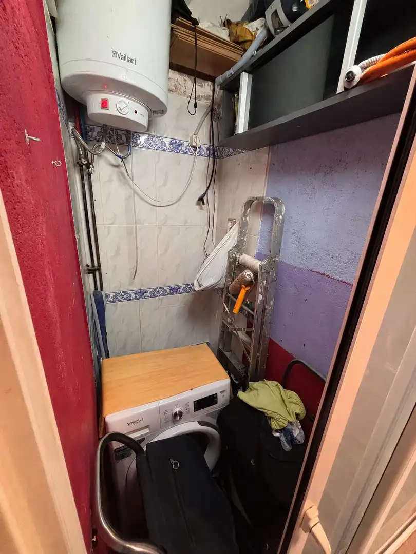 Baño de Planta baja en venta en Cornellà de Llobregat