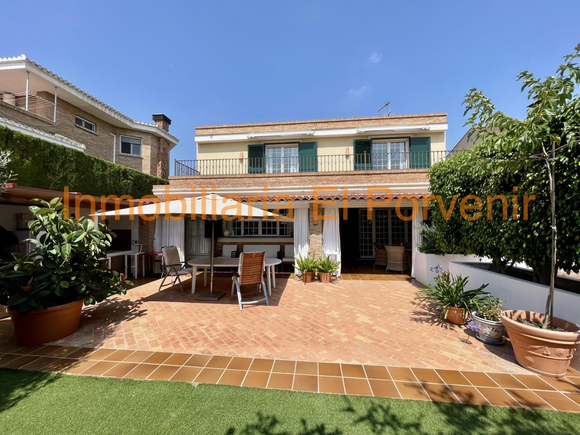Vista exterior de Casa o chalet en venta en Torrent con Aire acondicionado, Calefacción y Jardín privado
