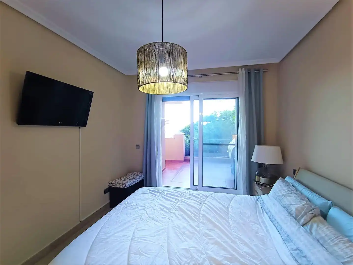 Habitación de Apartamento en venta en Águilas con Aire acondicionado, Calefacción y Jardín privado