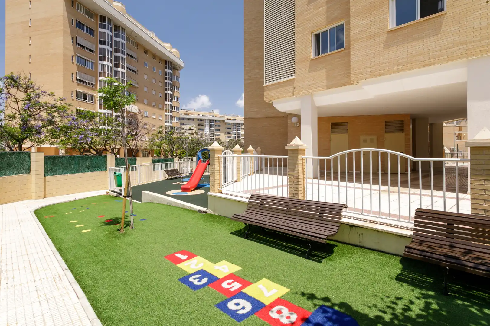 Terrassa de Àtic en venda en Alicante / Alacant amb Aire condicionat, Calefacció i Jardí privat